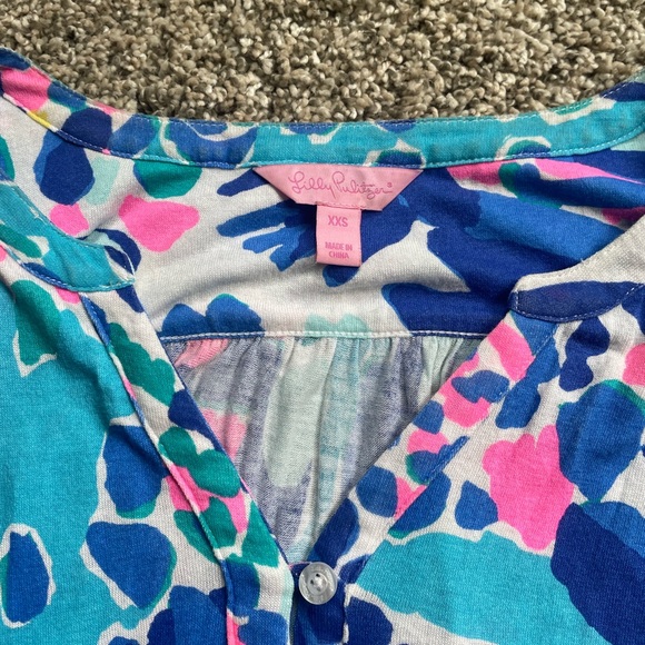 Lilly Pulitzer Long Sleeved Top in SZ XXS FABRIC IS VERY STRETCHY. - Picture 8 of 8